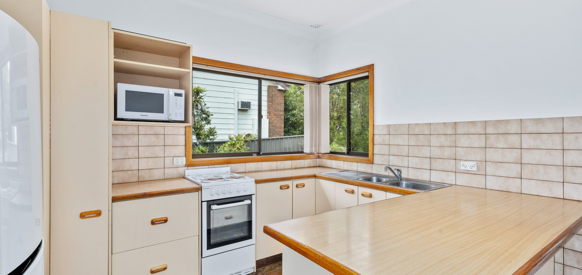 11 Eggleton Street, Blacktown NSW 2148 - photo 2