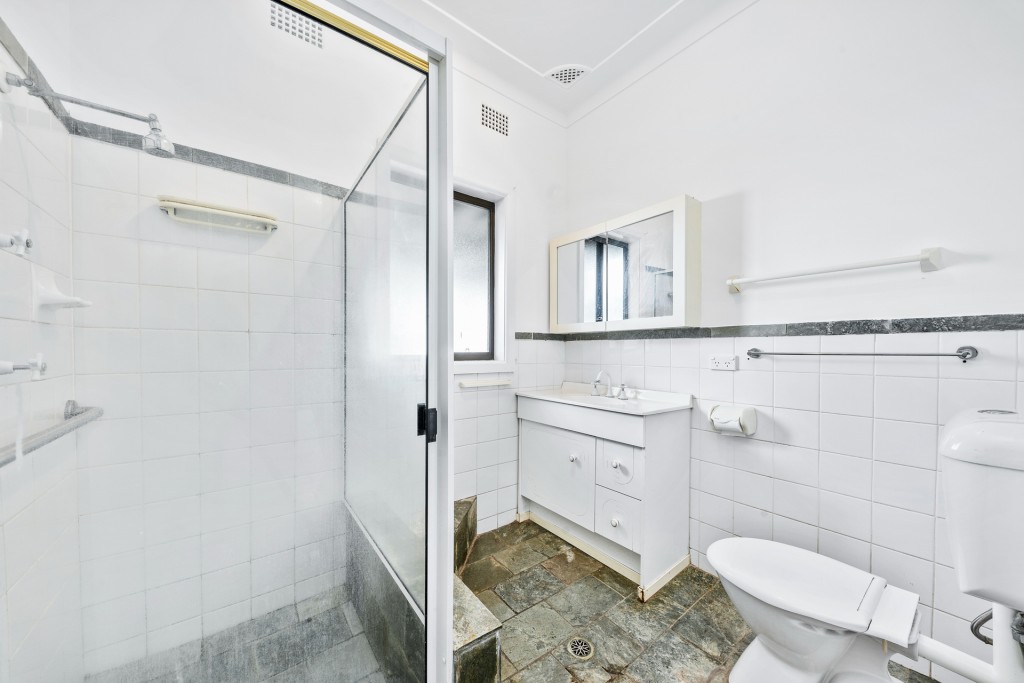 11 Eggleton Street, Blacktown NSW 2148 - photo 4