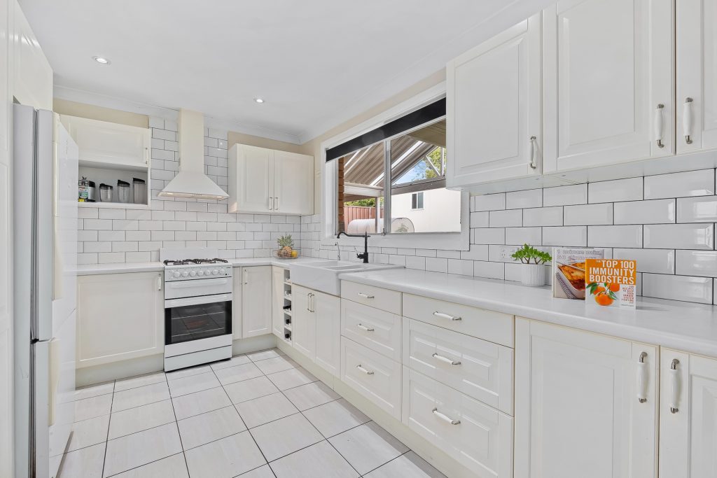 90 Ollier Crescent, Prospect NSW 2148 - photo 4
