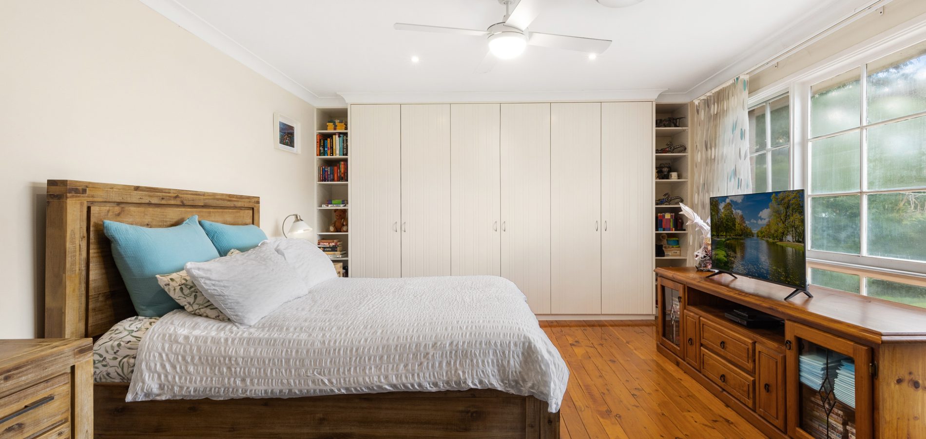 10 Astrid Avenue, Baulkham Hills NSW 2153 - photo 4