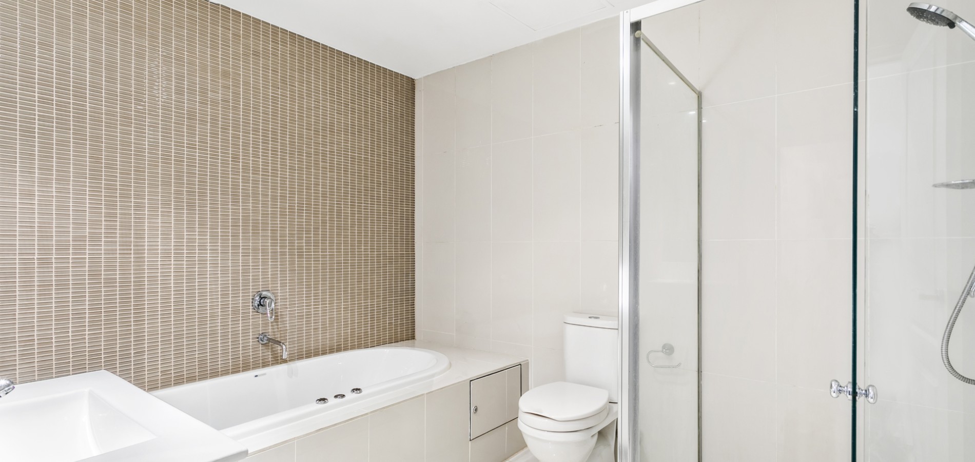 52/22 Mercer Street, Castle Hill NSW 2154 - photo 8