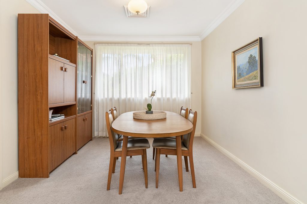 8 Amberwood Place, Castle Hill NSW 2154 - photo 3