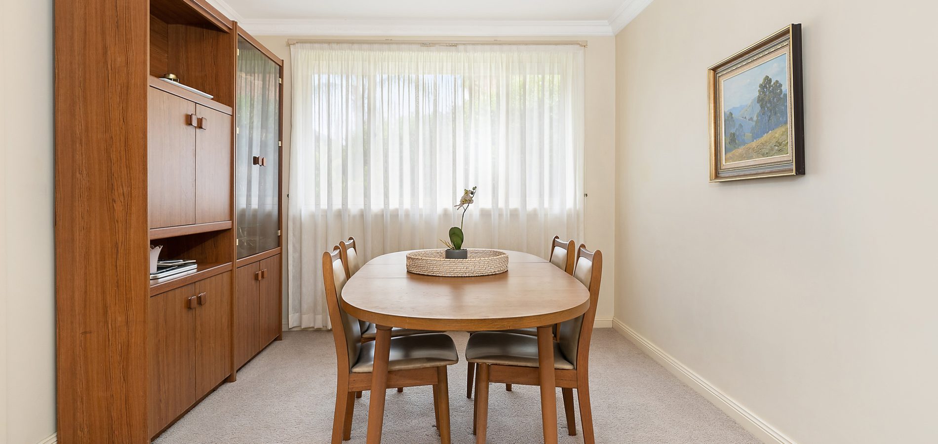 8 Amberwood Place, Castle Hill NSW 2154 - photo 3