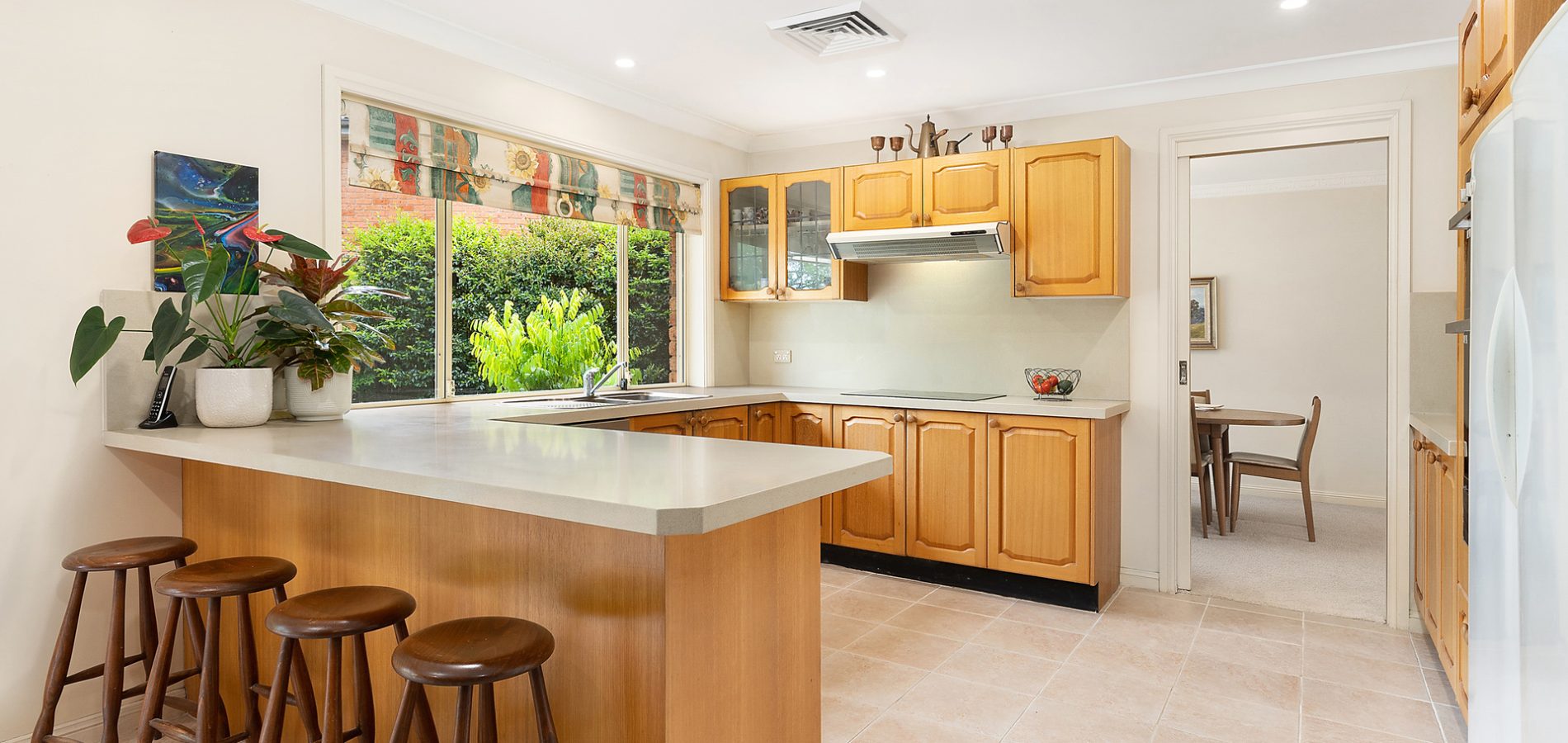 8 Amberwood Place, Castle Hill NSW 2154 - photo 4
