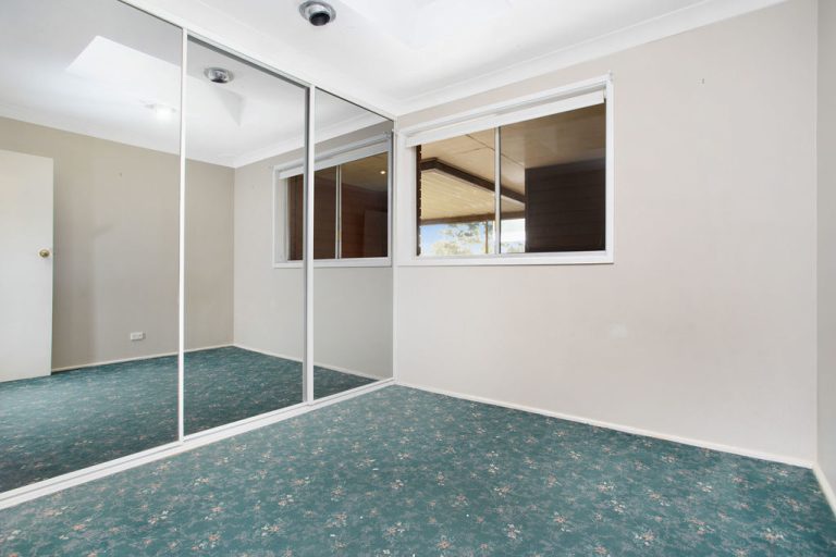 44 Stirling Avenue, North Rocks NSW 2151 - photo 9