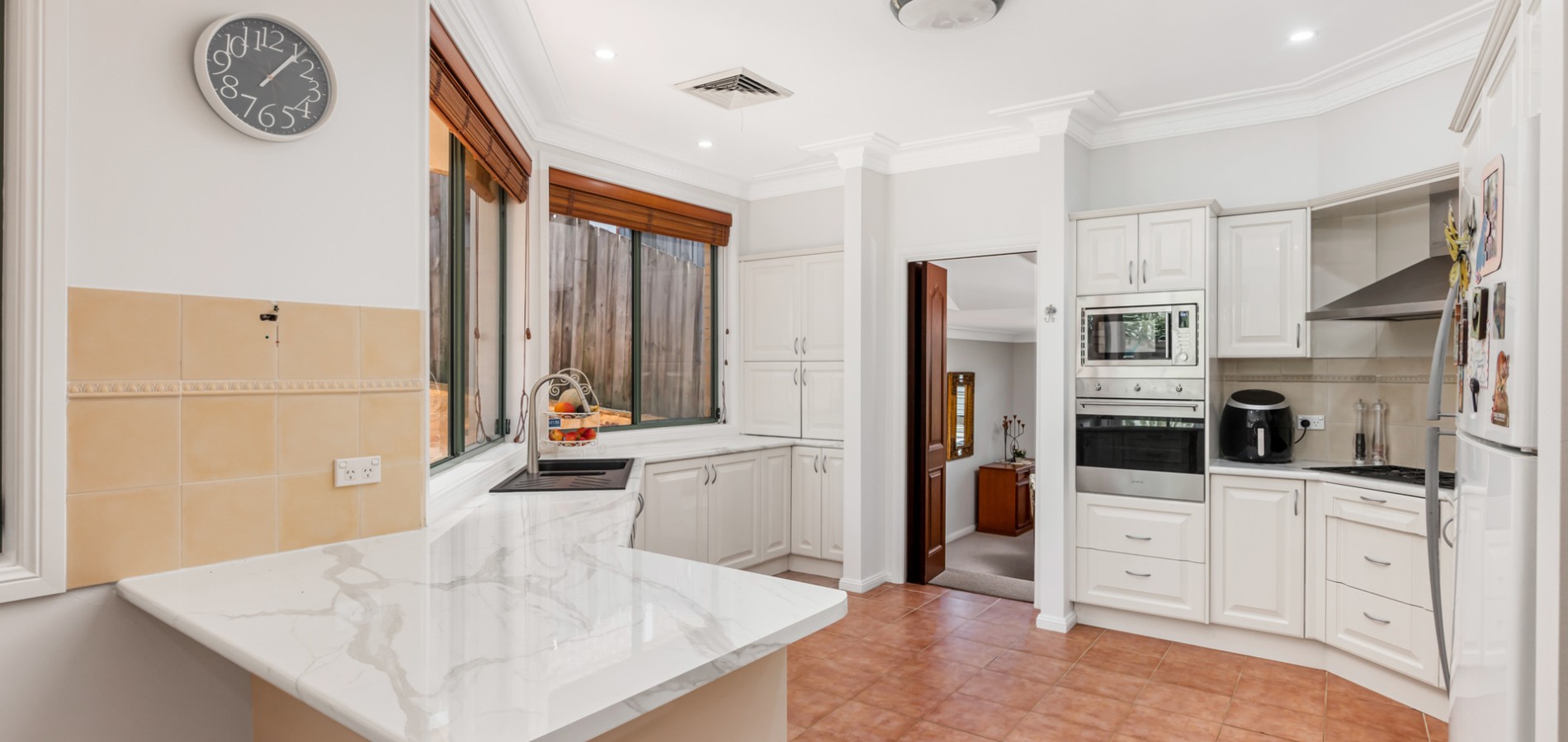 58 Glenridge Avenue, West Pennant Hills NSW 2125 - photo 2