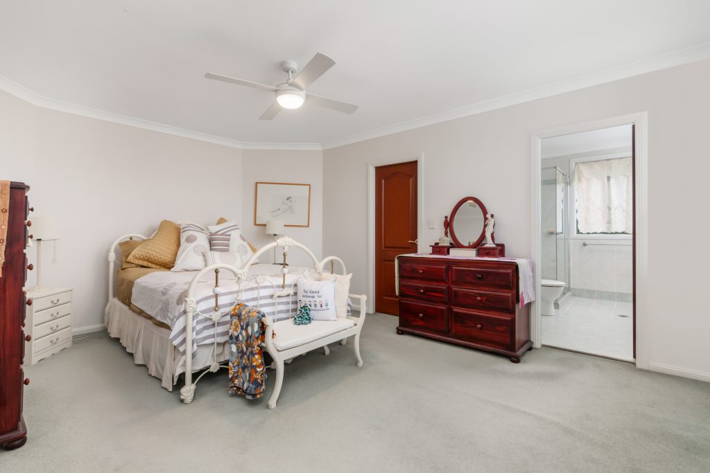 58 Glenridge Avenue, West Pennant Hills NSW 2125 - photo 6