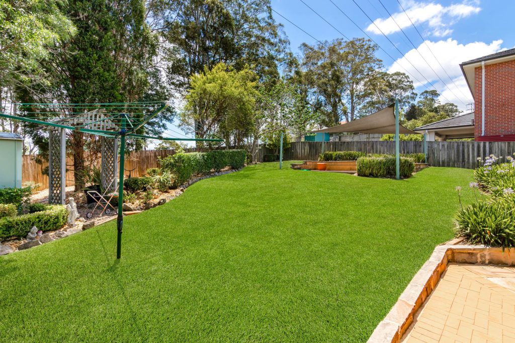 58 Glenridge Avenue, West Pennant Hills NSW 2125 - photo 9