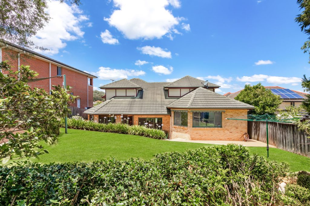 58 Glenridge Avenue, West Pennant Hills NSW 2125 - photo 10