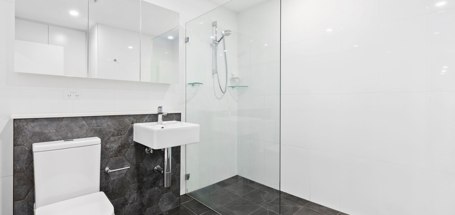 215/8 Thorogood Boulevard, North Kellyville NSW 2155 - photo 8
