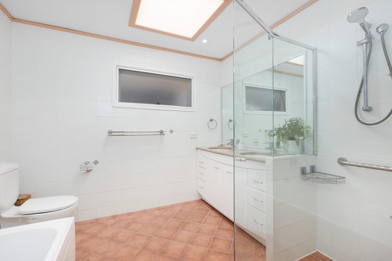 4 Nerang Close, West Pennant Hills NSW 2125 - photo 7