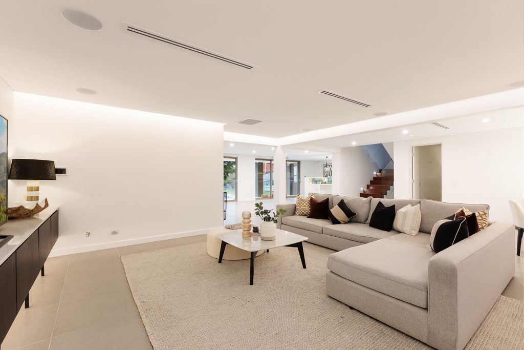 24 Wanawong Drive, Thornleigh NSW 2120 - photo 4