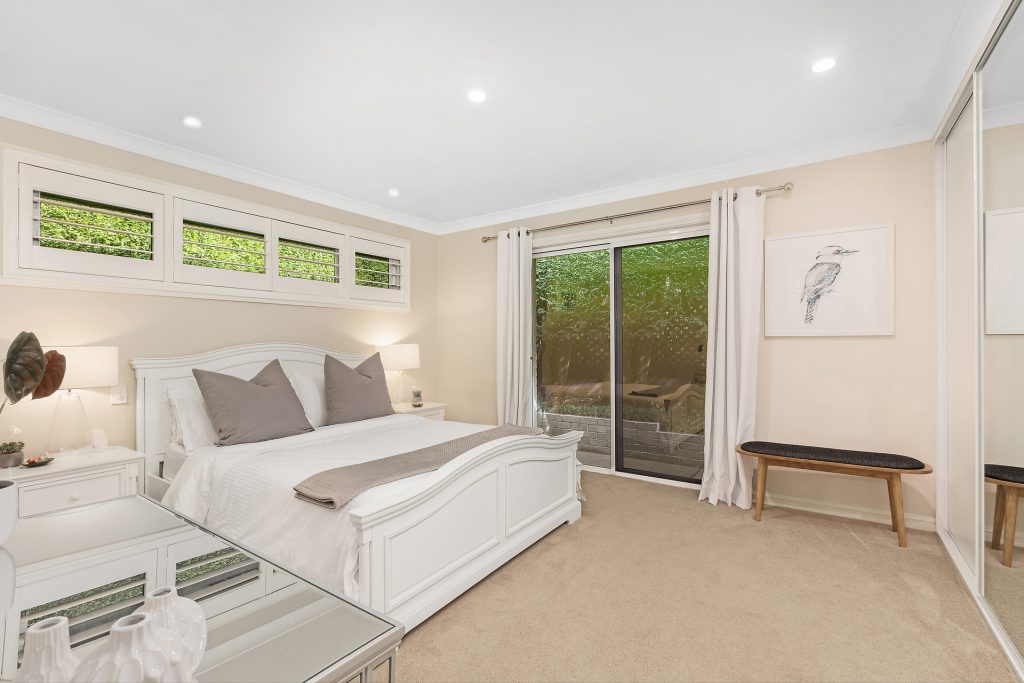 8 Graylind Avenue, West Pennant Hills NSW 2125 - photo 11