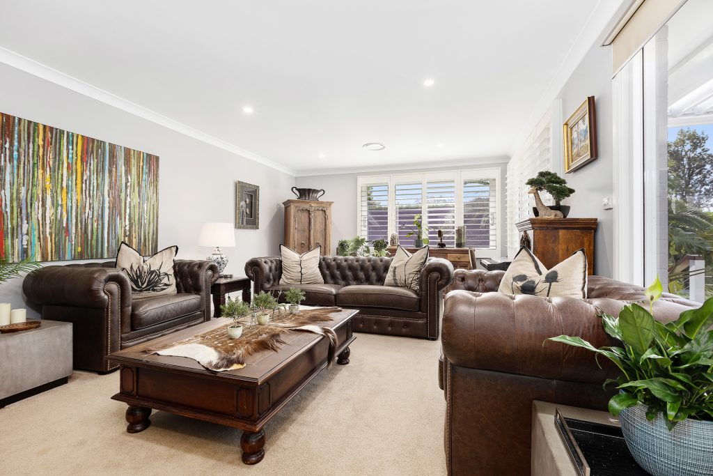 8 Graylind Avenue, West Pennant Hills NSW 2125 - photo 6