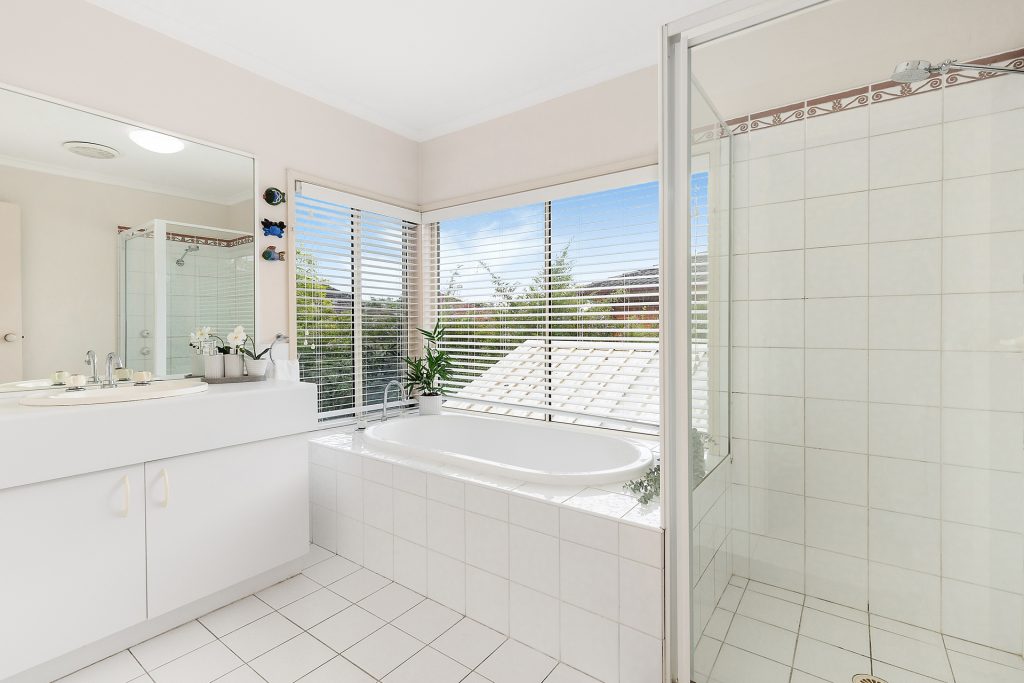 125 Cattai Creek Drive, Kellyville NSW 2155 - photo 12