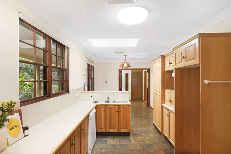 9 Ferguson Avenue, Castle Hill NSW 2154 - photo 3