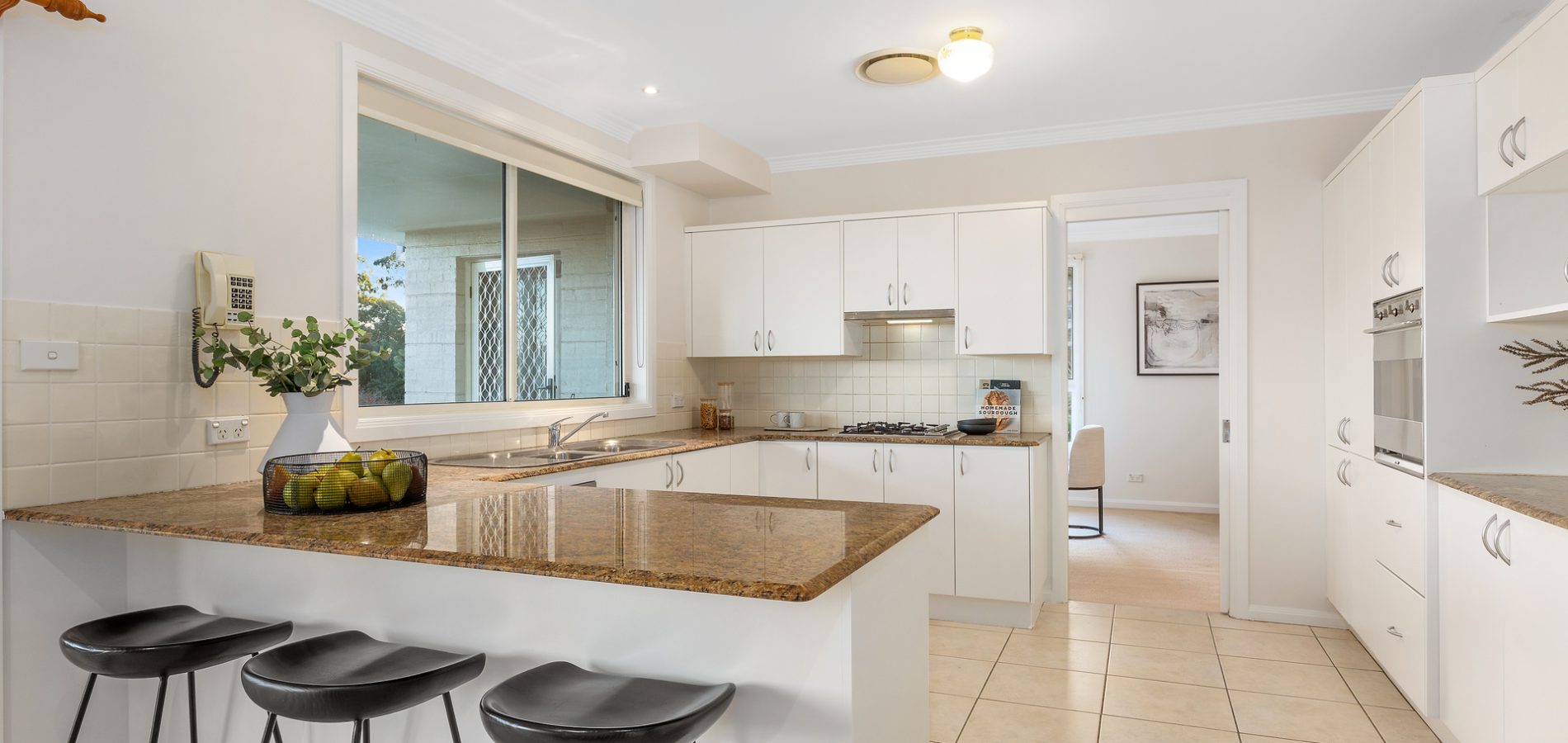 30 Larissa Avenue, West Pennant Hills NSW 2125 - photo 2