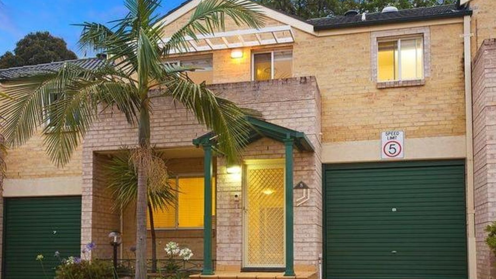 8/22 Pearce Street, Baulkham Hills NSW 2153 - photo 2