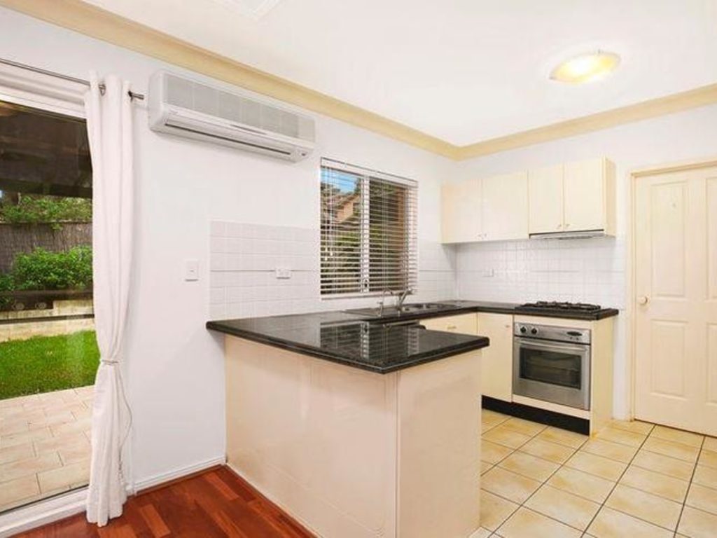 8/22 Pearce Street, Baulkham Hills NSW 2153 - photo 3