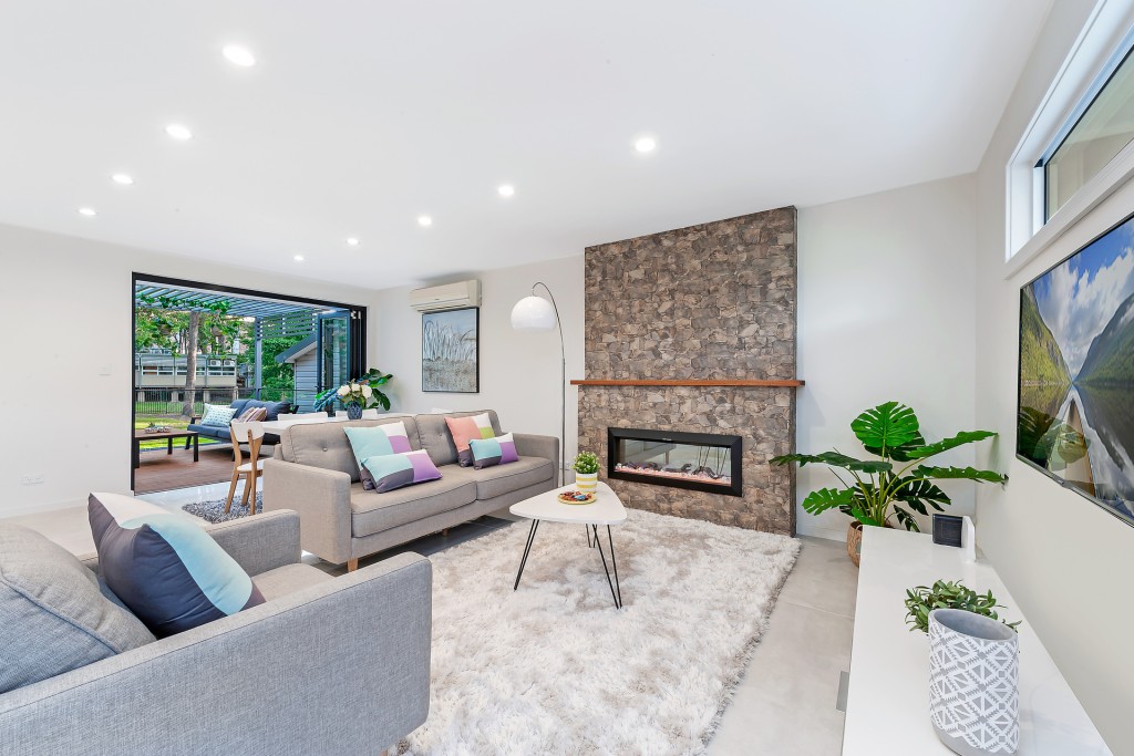 4 Kiola Place, Castle Hill NSW 2154 - photo 2