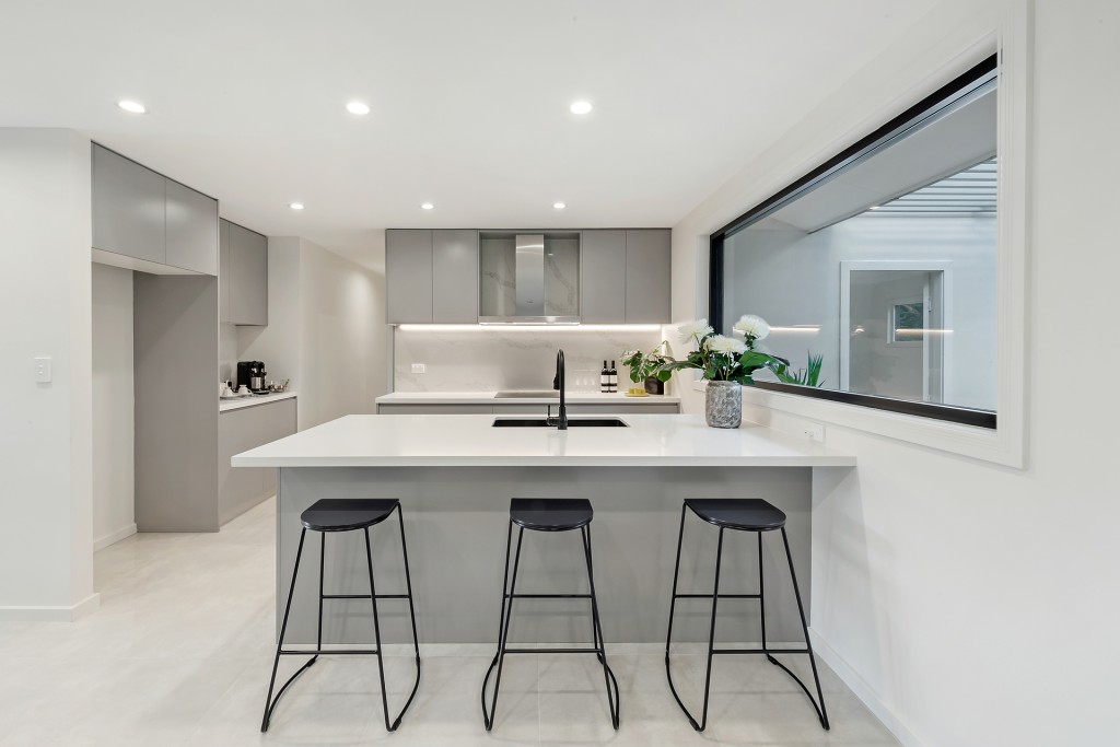 4 Kiola Place, Castle Hill NSW 2154 - photo 6