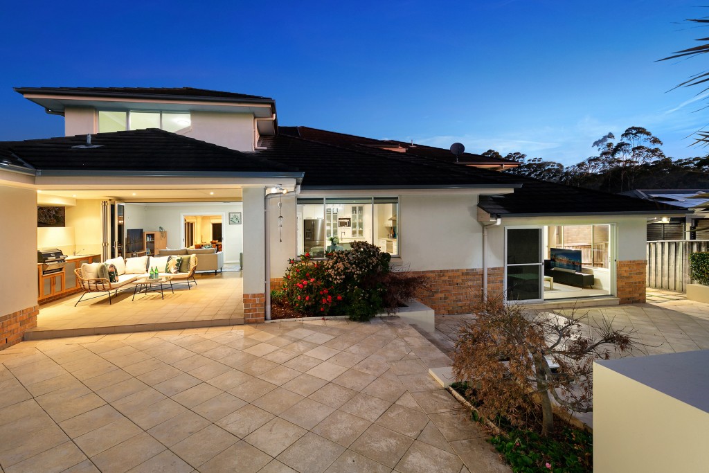 9 Isobell Avenue, West Pennant Hills NSW 2125 - photo 3