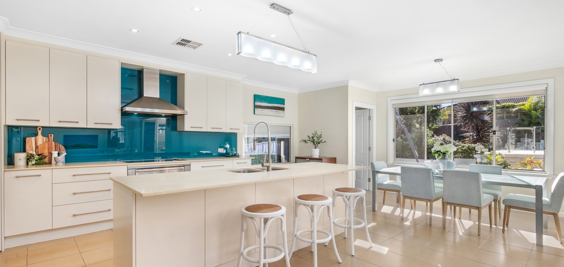 9 Isobell Avenue, West Pennant Hills NSW 2125 - photo 4