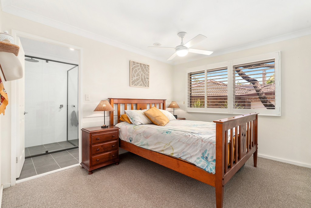 17 Arndill Avenue, Baulkham Hills NSW 2153 - photo 6