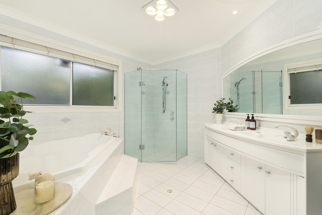 3 Matthew Way, West Pennant Hills NSW 2125 - photo 12