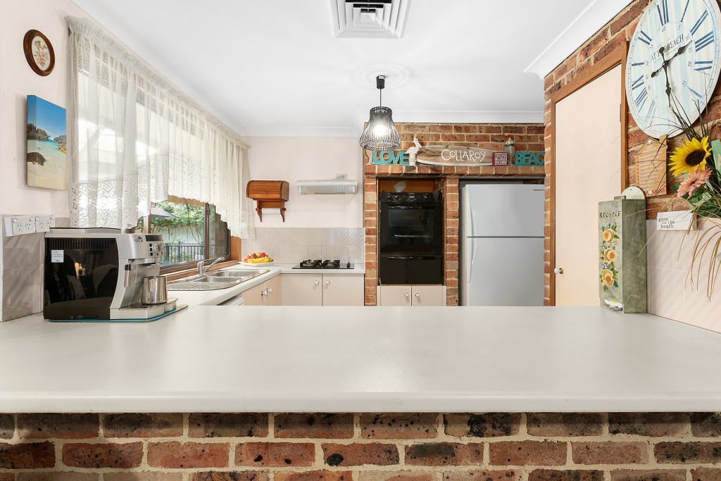 6 Castlewood Drive, Castle Hill NSW 2154 - photo 3