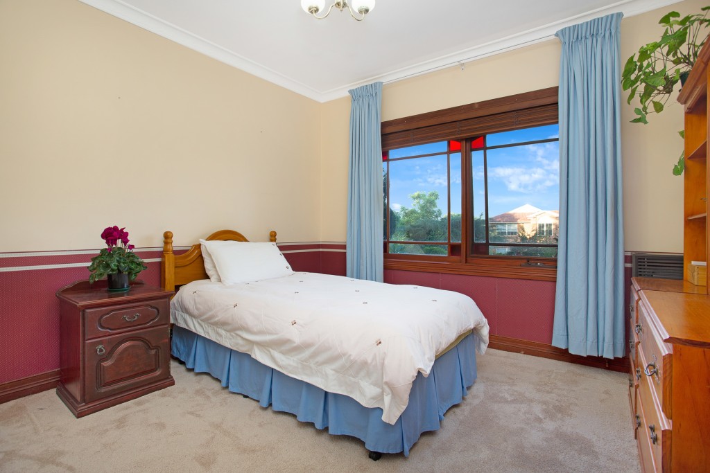 4 Dunkeld Place, Dural NSW 2158 - photo 9