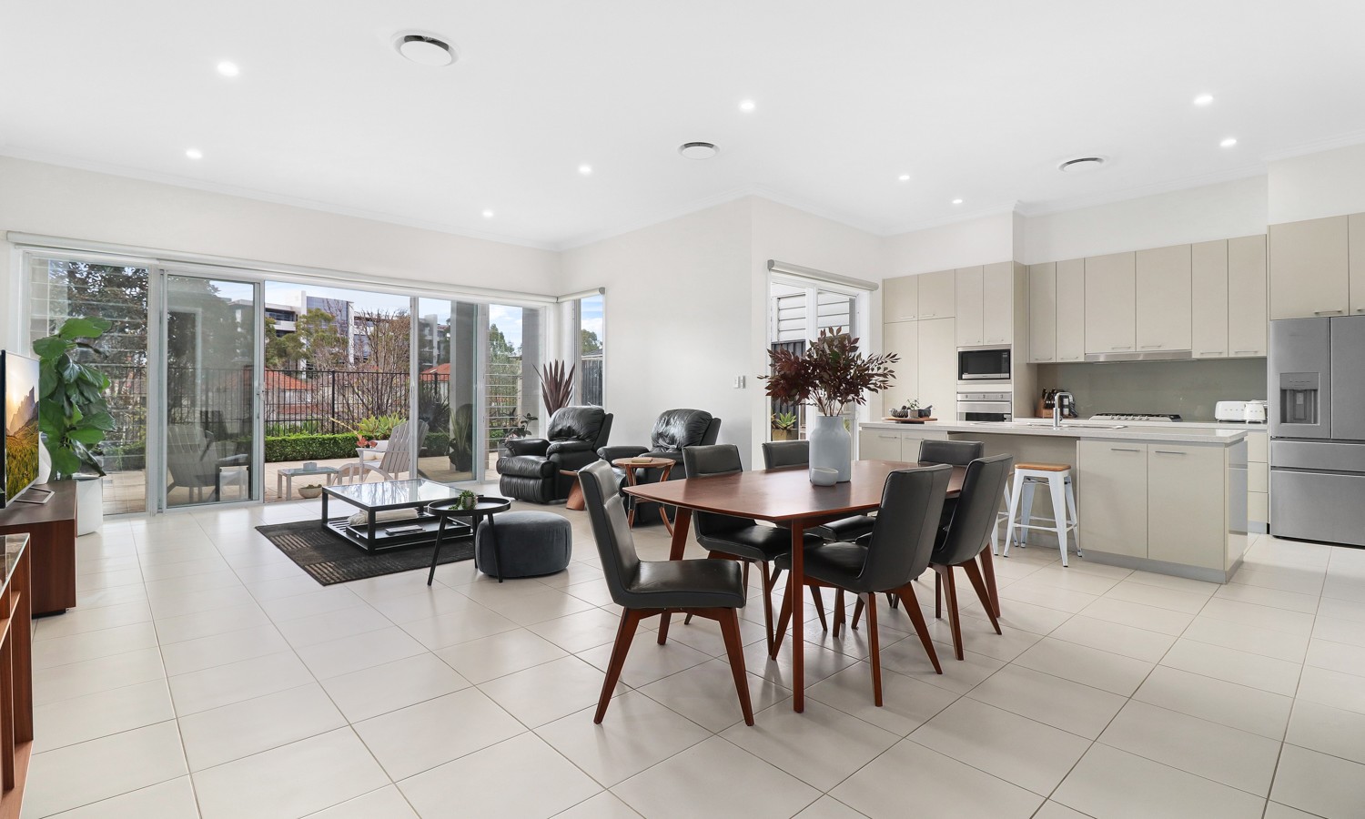 23 Linden Way, Bella Vista NSW 2153 - photo 4