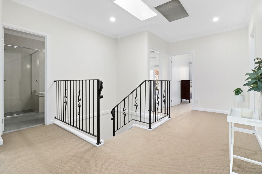 23 Linden Way, Bella Vista NSW 2153 - photo 10