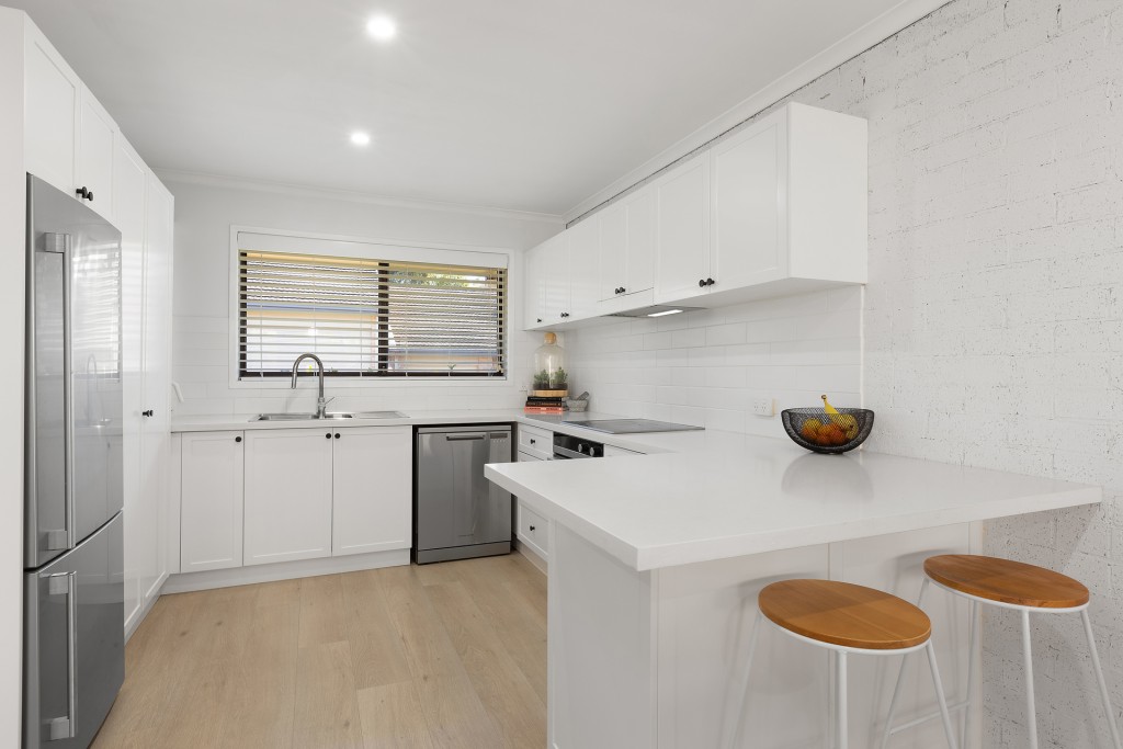 4/9 Oakland Avenue, Baulkham Hills NSW 2153 - photo 3