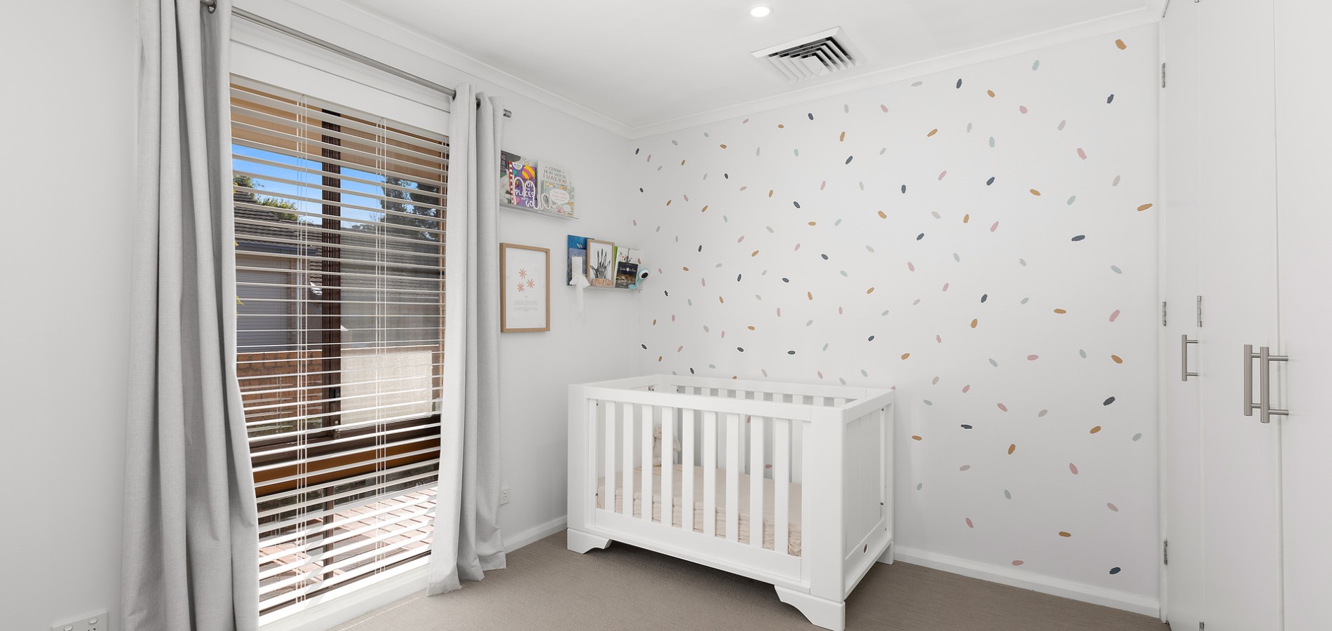 4/9 Oakland Avenue, Baulkham Hills NSW 2153 - photo 7