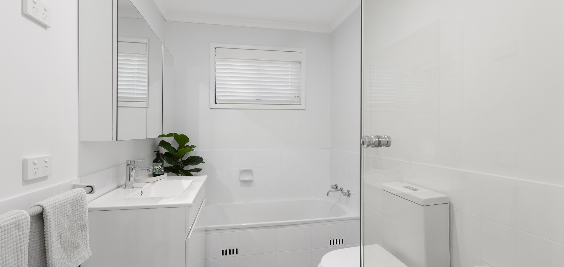 4/9 Oakland Avenue, Baulkham Hills NSW 2153 - photo 8
