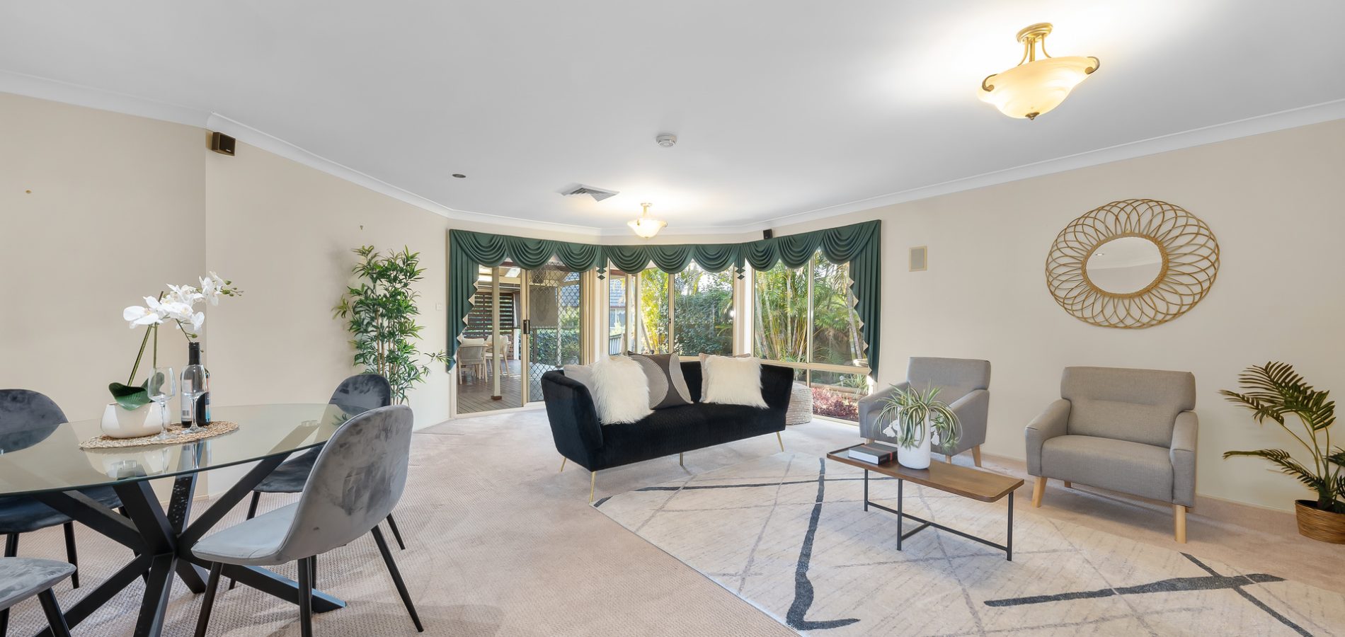 18 Hampton Crescent, Prospect NSW 2148 - photo 2
