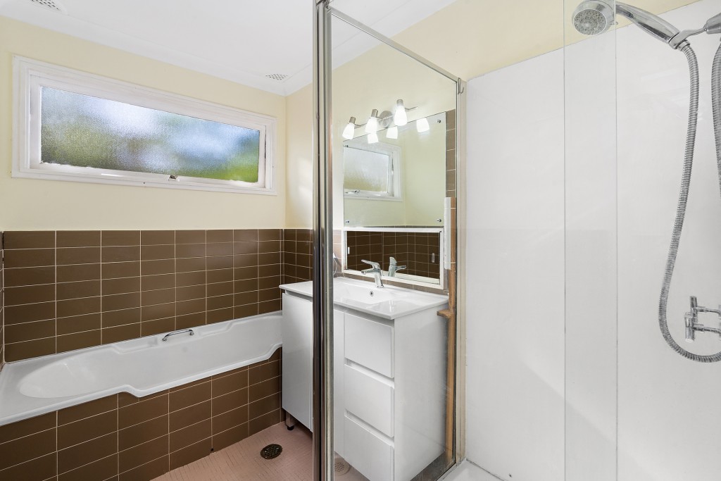 16 & 16B Roxborough Park Road, Baulkham Hills NSW 2153 - photo 7
