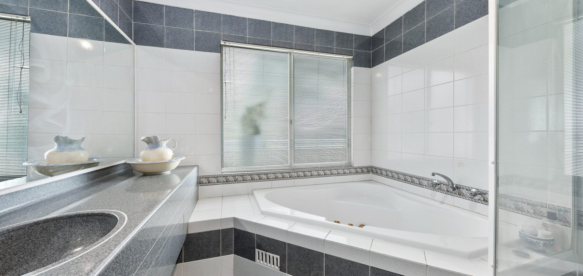 14 Chapel Circuit, Prospect NSW 2148 - photo 6