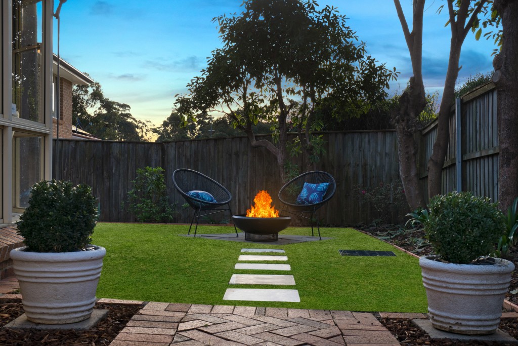 9 Hawkridge Place, Dural NSW 2158 - photo 12