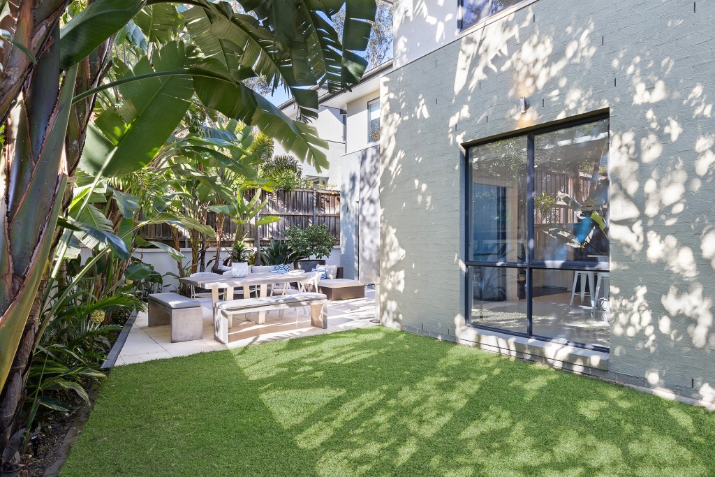 13 Baronia Circuit, Castle Hill NSW 2154 - photo 12