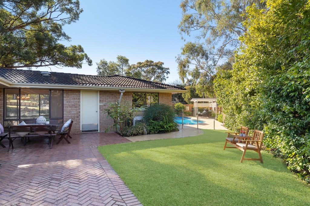9 Manuka Avenue, Baulkham Hills NSW 2153 - photo 12