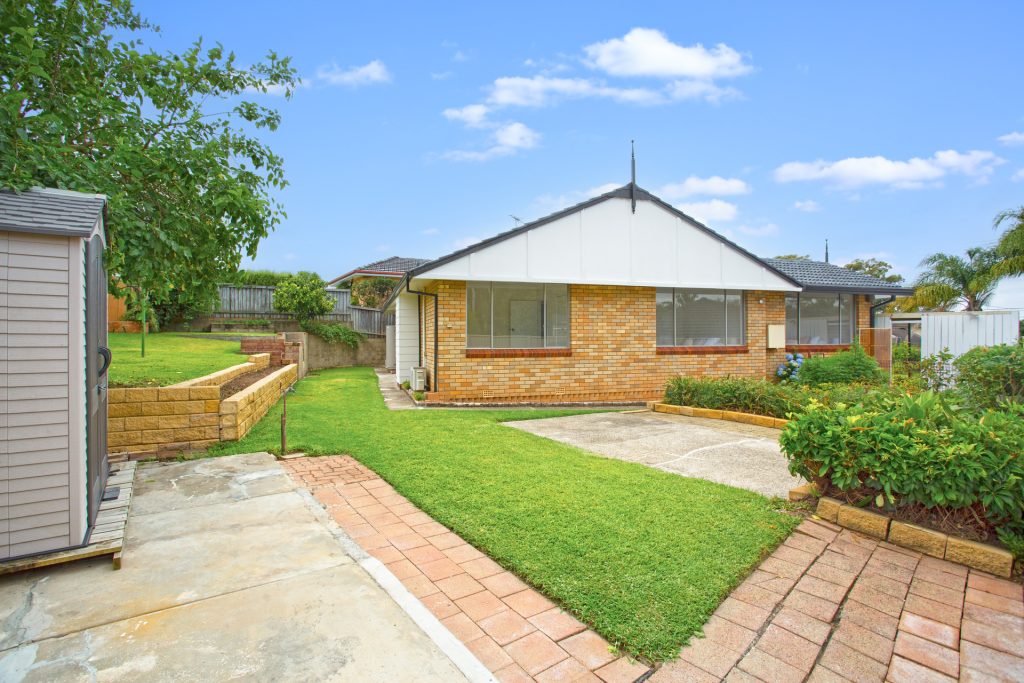 11 Highclere Crescent, North Rocks NSW 2151 - photo 13
