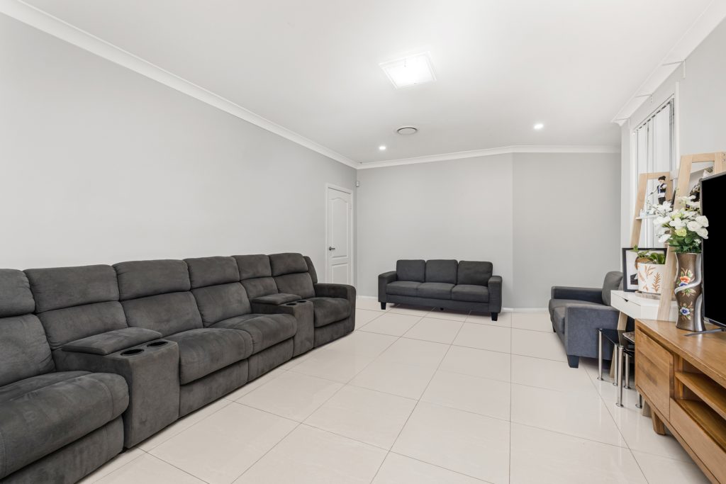 6/4 Tara Road, Blacktown NSW 2148 - photo 2
