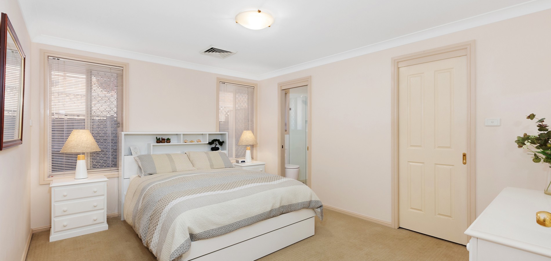 32 Beaumaris Avenue, Castle Hill NSW 2154 - photo 4
