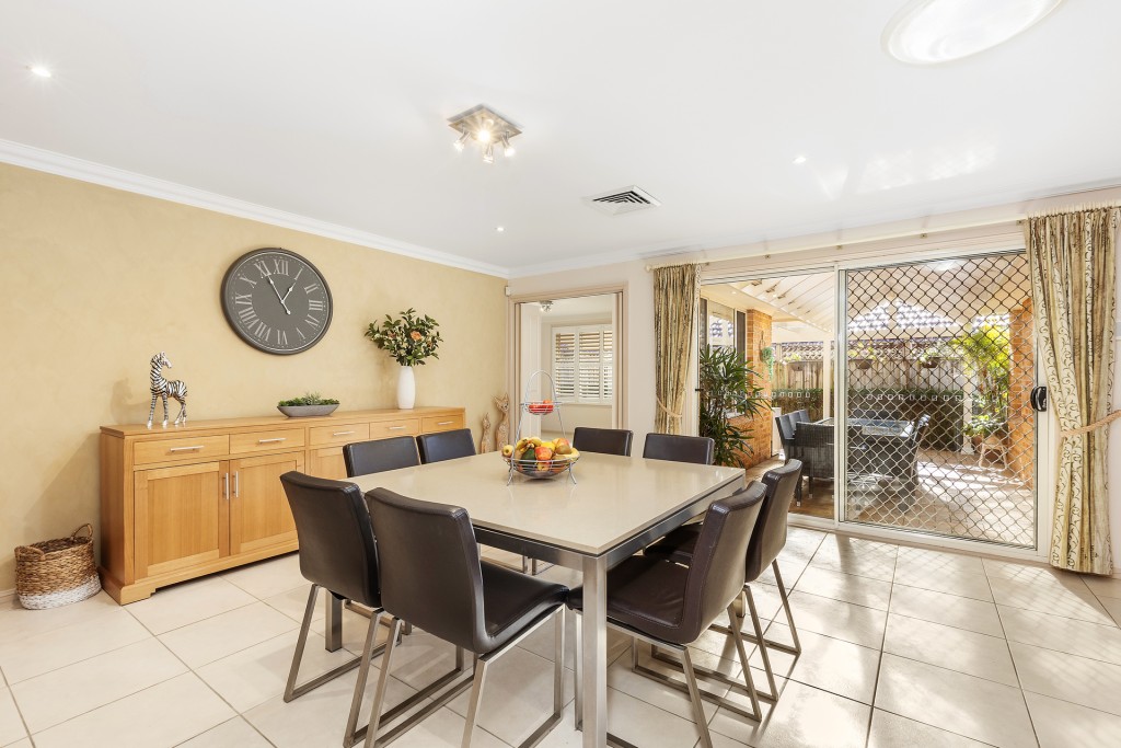 32 Beaumaris Avenue, Castle Hill NSW 2154 - photo 6