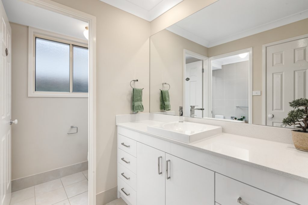 65 Aylward Avenue, Quakers Hill NSW 2763 - photo 8