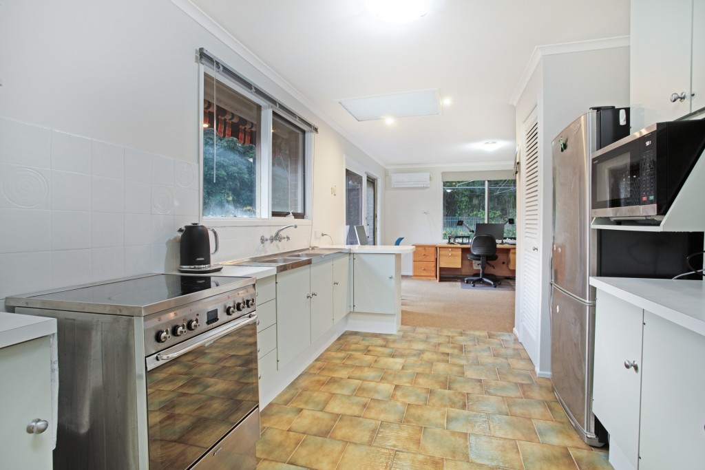 24 Mill Drive, North Rocks NSW 2151 - photo 4