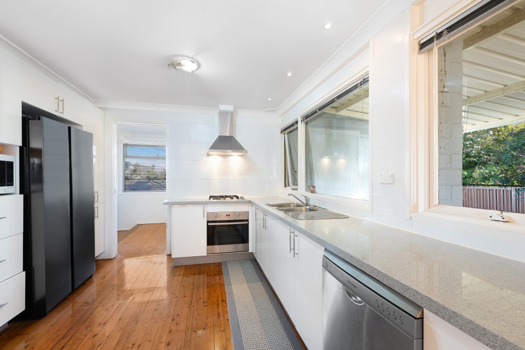 3 Cameron Avenue, Baulkham Hills NSW 2153 - photo 2
