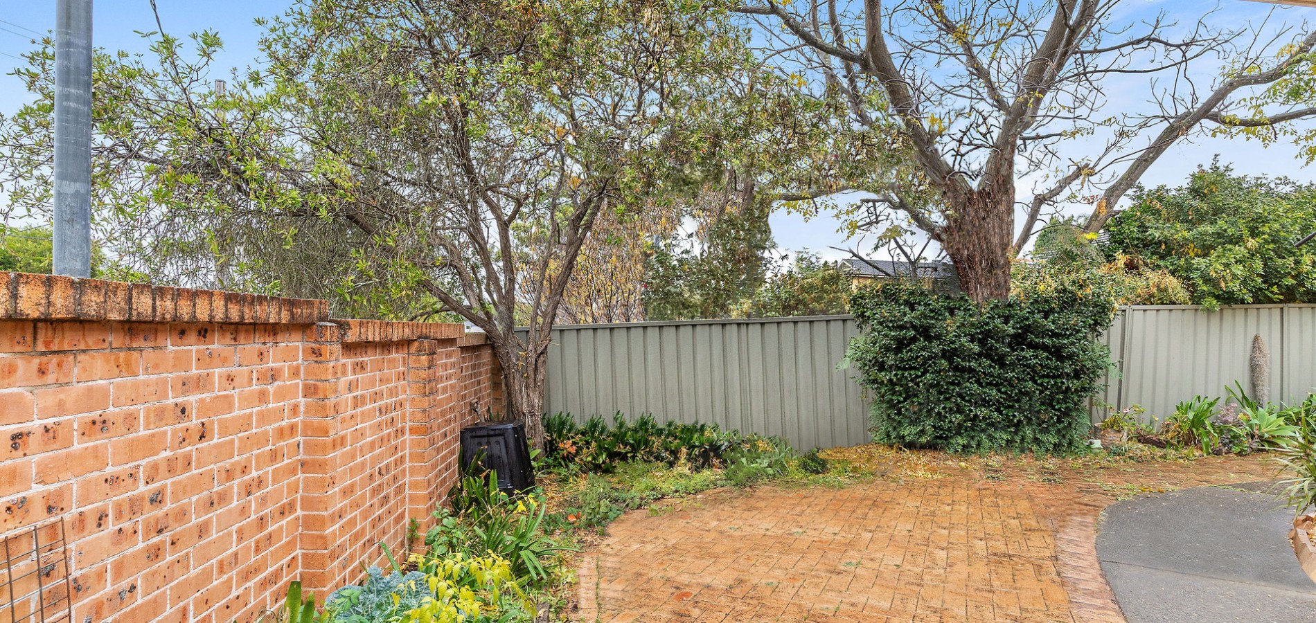 1/9 Wyldwood Crescent, Baulkham Hills NSW 2153 - photo 2